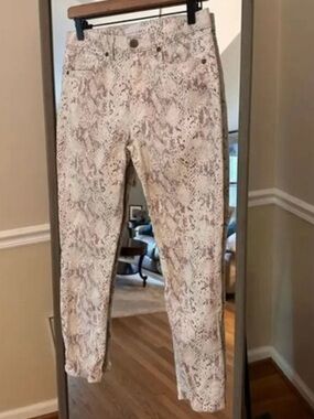 LOFT Animal Print Ankle Skinny Pants White Gray Size 27